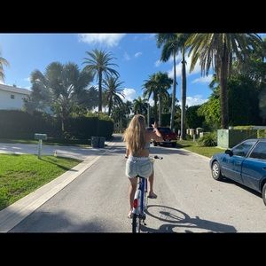 Meet your Posher, Devon